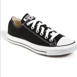 PRICE FIRM 🛑Converse Chuck Taylors